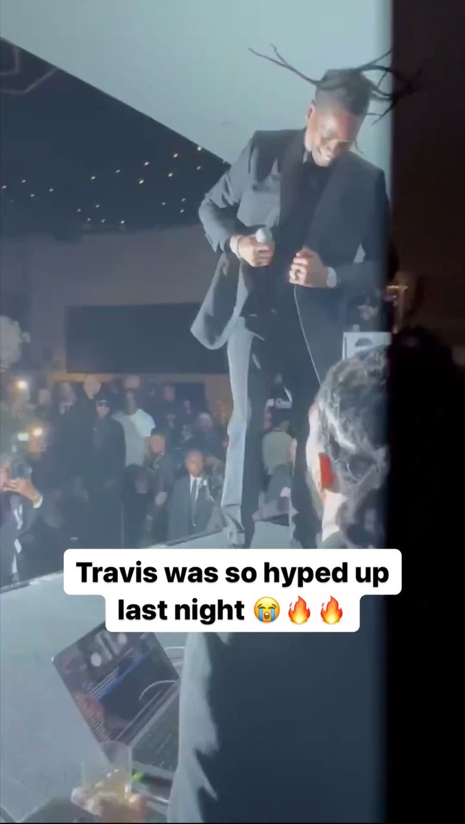 Travis Scott going crazy listening to FE!N at Jay Z’s event last night 😭