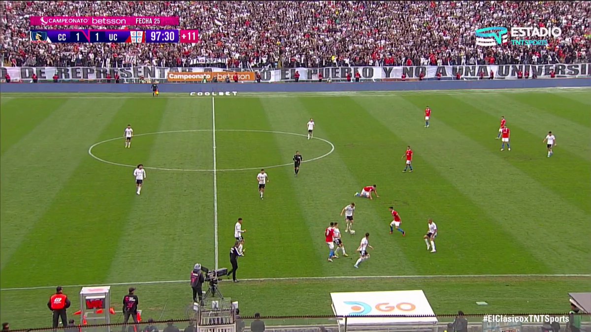 โฝ๏ธโชโซ๐ 1-1, 90+7', L. Benegas ยกGol de Colo Colo! En el epรญlogo del cotejo, Leandro Benegas marcรณ el agรณnico empate albo para desatar la algarabรญa en el Estadio Monumental. #ElClรกsicoxTNTSports Estadio TNT Sports, estรฉs donde estรฉs ๐ฒ๐ป Link en la BIO ๐