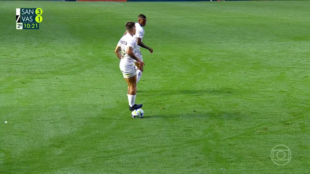 Yeferson Soteldo se PARÓ encima de la pelota (!) y provocó una TANGANA en Santos-Vasco. Increíble. 🇧🇷😳