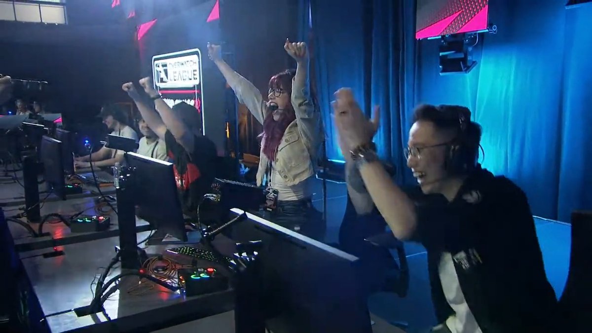 A win for Team Jonny is a win for Canada 🇨🇦 Our Creator Showmatch winner is Team Reinforce!