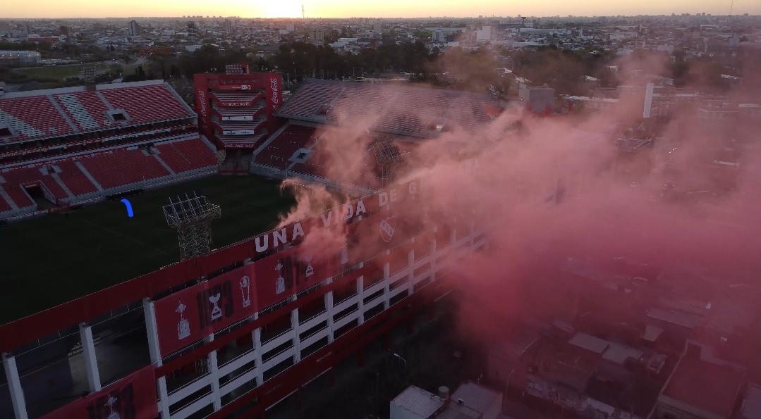 No se puede comparar. #TodoRojo 🔴