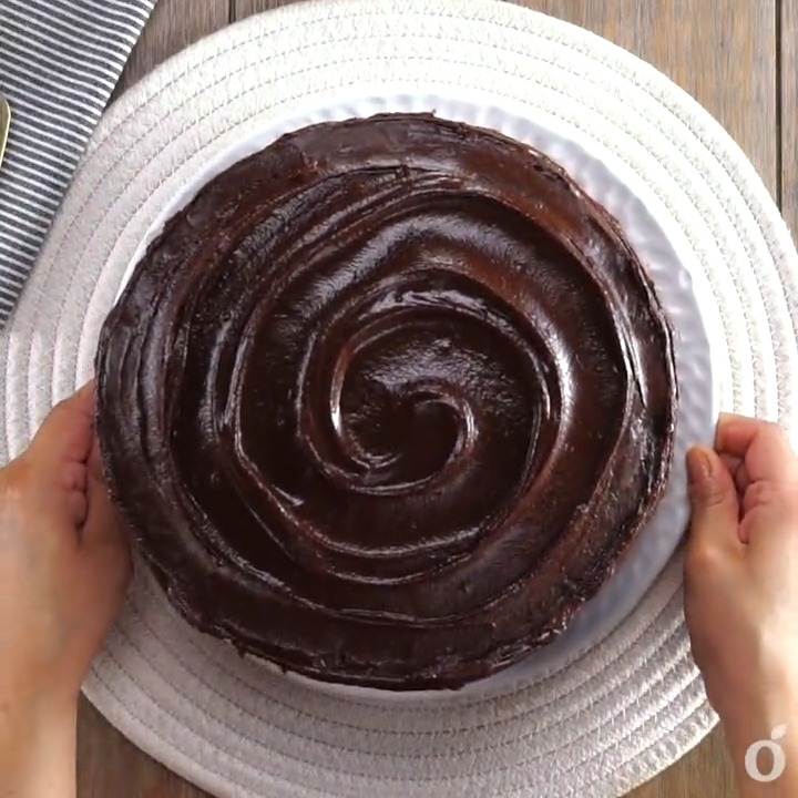 ¡Si eres fanático de los postres, te enseñamos cómo hacer el mejor pastel de chocolate! #kiwilimon #recetas 🍫💖 Receta 👉🏽