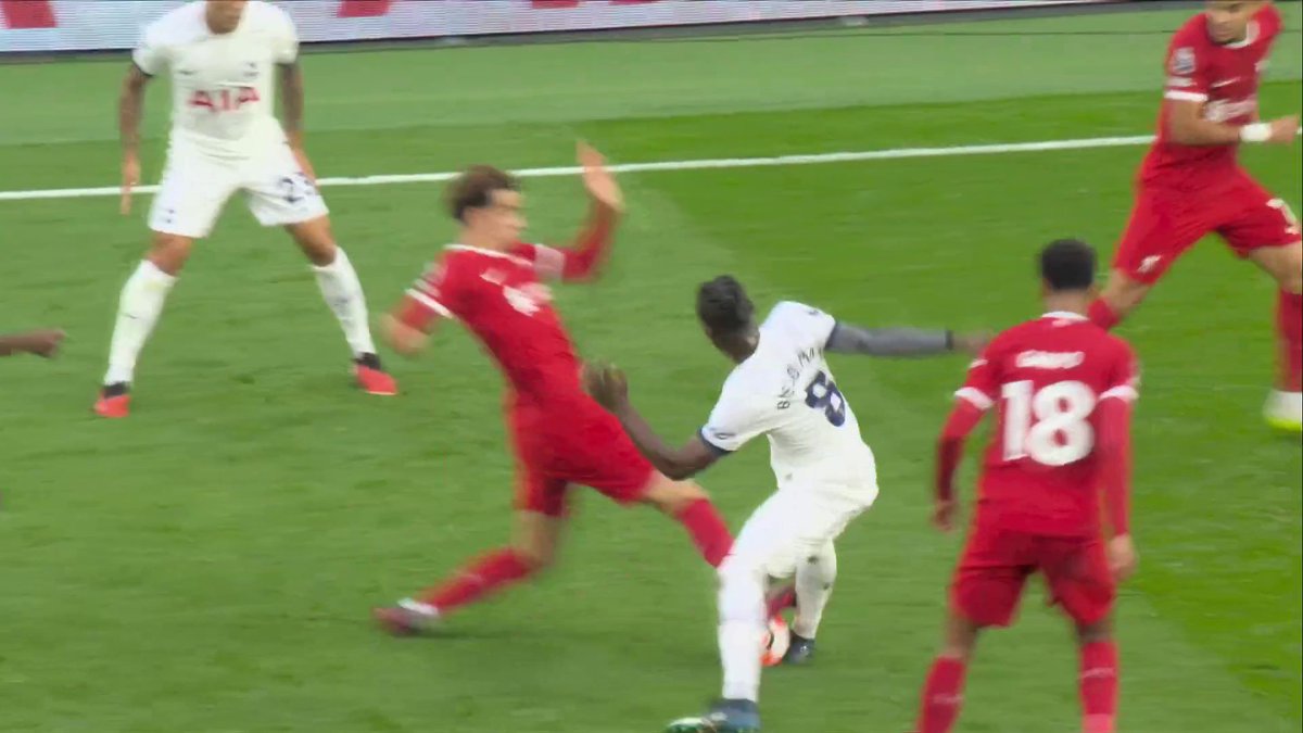 Former referee Dermot Gallagher says it was the correct decision to send off Curtis Jones vs #Tottenham