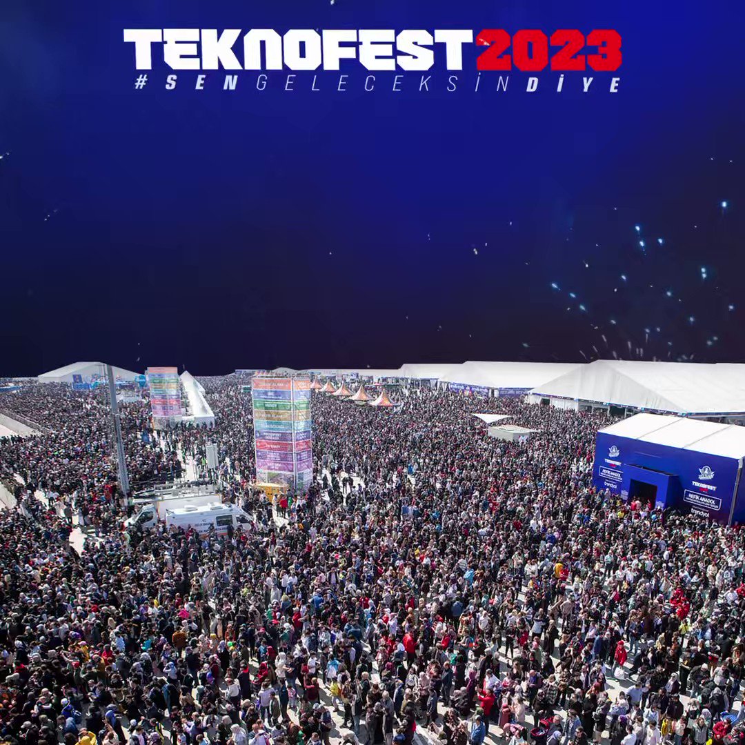 Cumhuriyetimizin 100. yılında #TEKNOFEST2023 yolculuğunu sizlerle birlikte tamamladık. 🎉🚀 📍İstanbul 📍Ankara 📍İzmir 👨‍👩‍👧‍👦 4.5 Milyondan Fazla Ziyaretçi Yeni yolculuklarda görüşmek üzere… 👋🏻