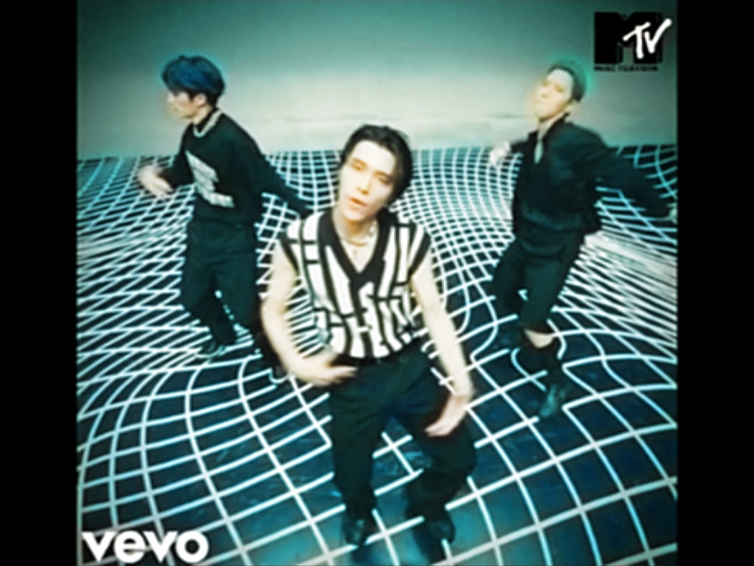 'Miracle' by WayV released in 2001