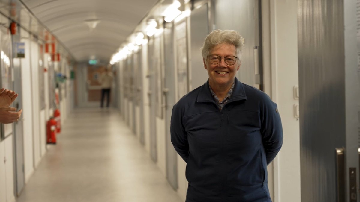 A round of applause! Students and colleagues at Lund University came together to recognise newly named physics laureate Anne L’Huillier. Drop a 👏 in the comments to congratulate our new Nobel Prize laureate. Video credit: Nina Ransmyr, Lund University