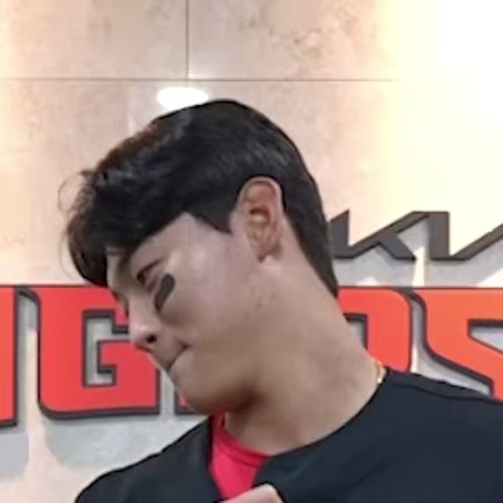 아니 김도영 토카토카 챌린지 하면서 카메라를 단 한 번도 안 쳐다 본다고