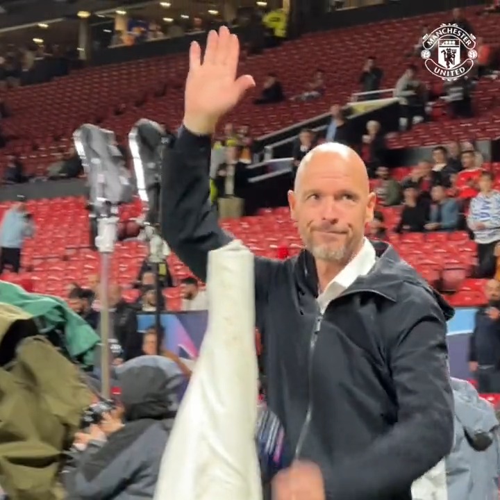 Evening, boss! 🫡 #MUFC || #UCL