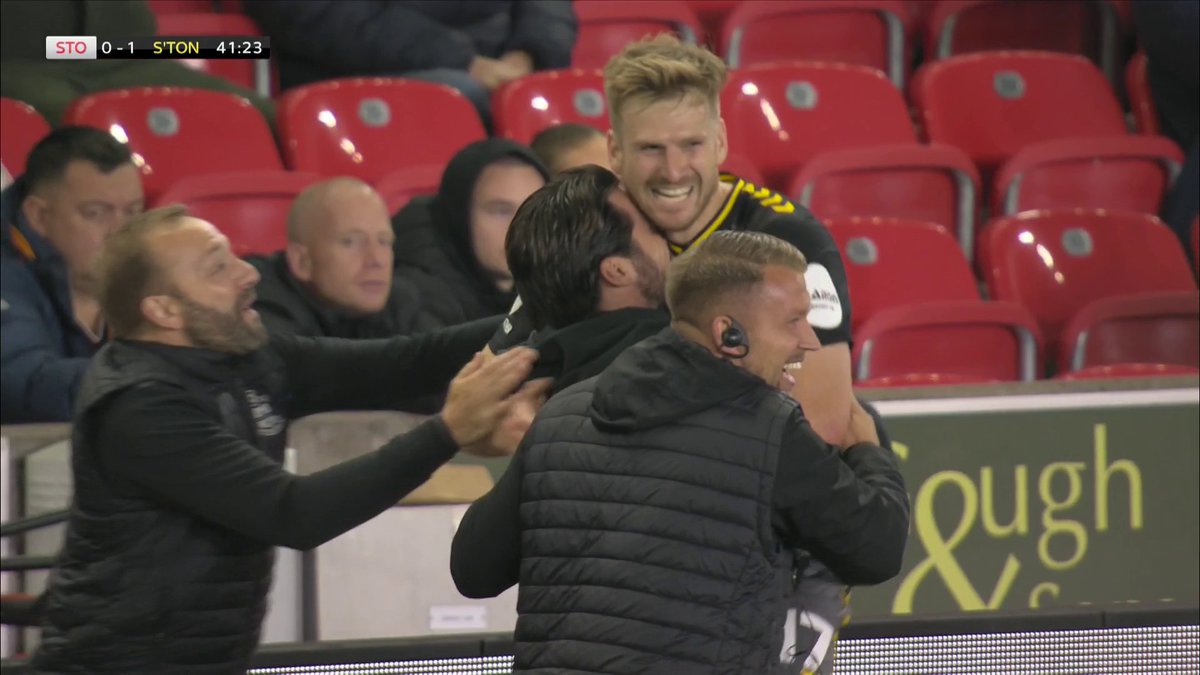 WHAT A FREE-KICK FROM STUART ARMSTRONG! 👏🔥