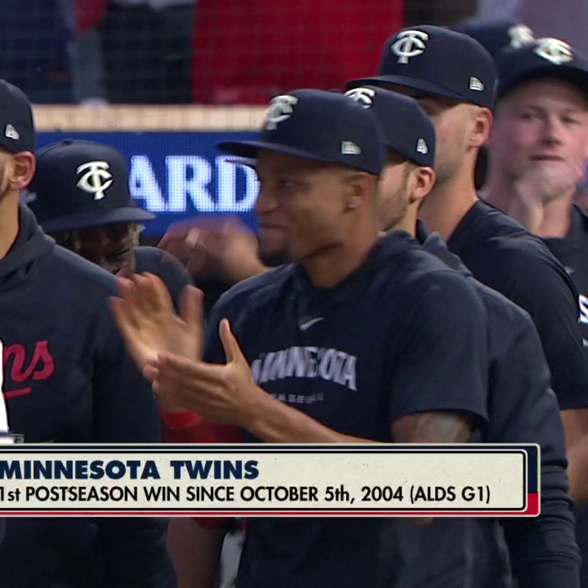 THE STREAK IS OVER 🚨 The Twins take Game 1 of the AL Wild Card Series vs. the Blue Jays!