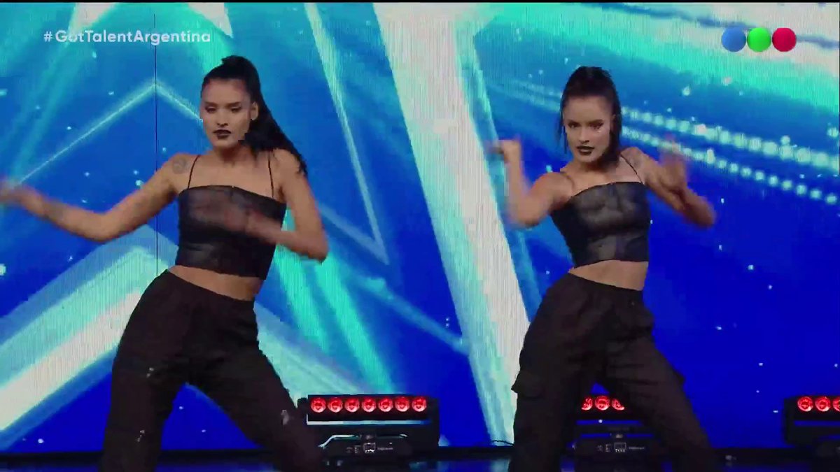 Sol y Luna son mellizas, tienen 16 años y bailaron K-Pop 🤩 📲Mirá la performance completa y seguí #GotTalentArgentina en