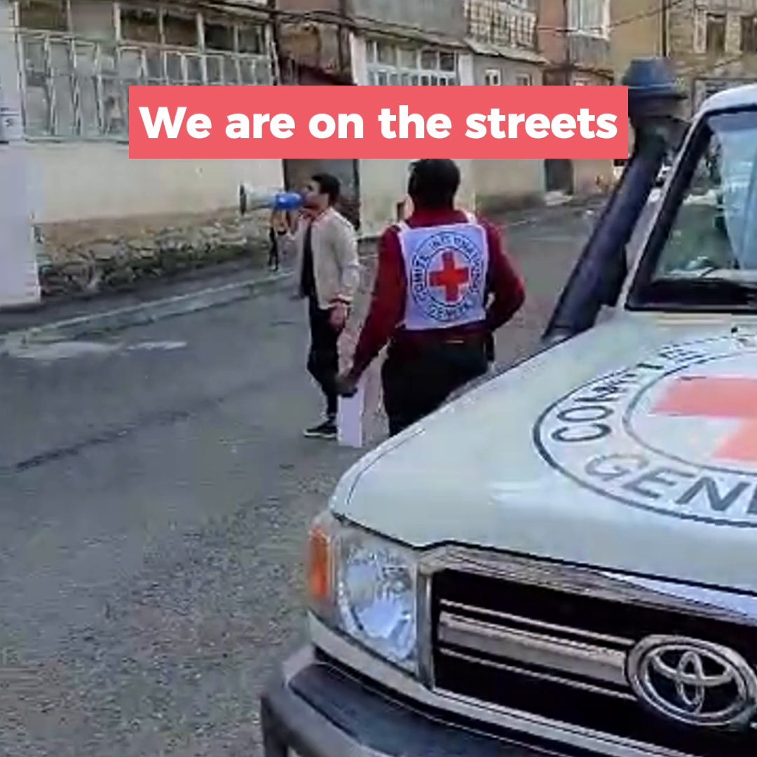 Armenia/Azerbaijan Tens of thousands have fled their homes. But the most vulnerable - including the elderly, sick, and disabled - are unable to easily leave. Our teams have been in the streets with megaphones, to find those who need help or wish to be evacuated 🧵