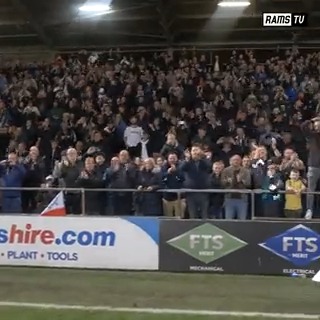 What away days are all about 💉💯 A big thank you to the 1,983 of you that made the long Tuesday-night trip 🖤🤍 #DCFC #dcfcfans