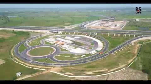Experience a virtual journey along the Delhi-Mumbai Expressway🛣 in all its glory. Thanks to RSLIVE for this captivating and insightful video. #PragatiKaHighway #GatiShakti #DelhiMumbaiExpressway