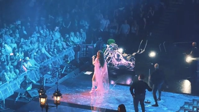 Home for a few days before the next North America leg of the #QueenOfMeTour and this video gives you an idea of how many people behind the scenes make every show possible! This is one of my favourite productions I’ve ever done it, feels fresh and fun to me - and hopefully to you!
