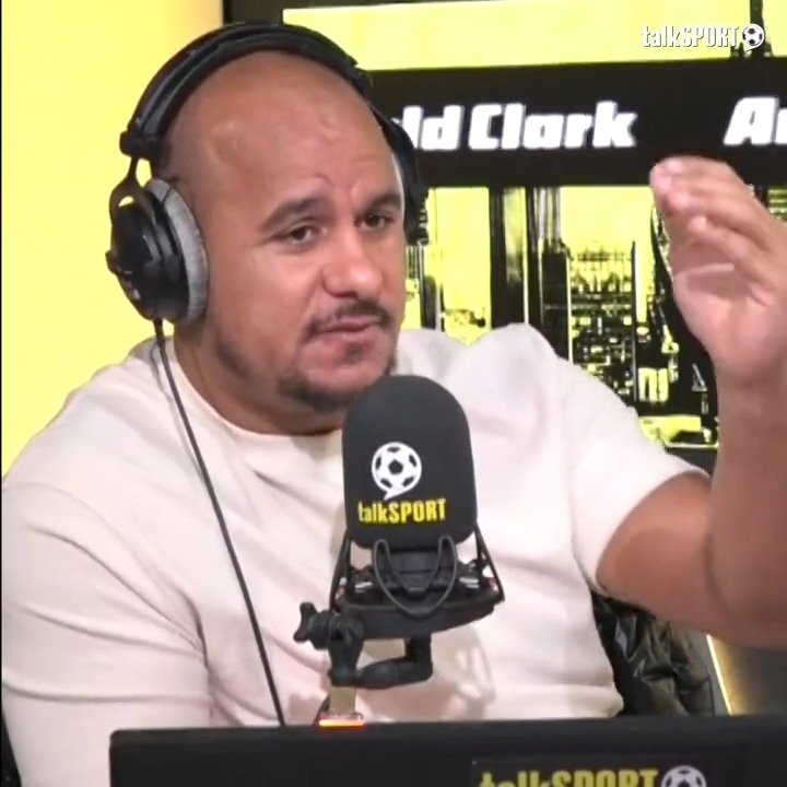 “Villa would’ve won the League Cup!” 😅 “Phil Dowd said after that he should’ve sent Vidic off. I’d have a big trophy in my office.” Gabby Agbonlahor argues why the 2010 League Cup final should be replayed. 👀🏆