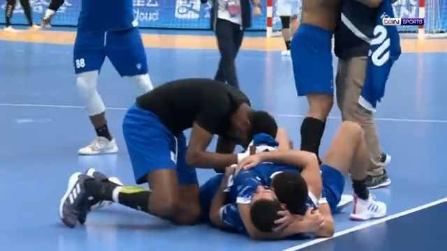 🇰🇼🥉 المنتخب الكويتي لكرة اليد يحرز الميدالية البرونزية في دورة الألعاب الآسيوية - هانغجو 2022 بفوزه على اليابان (31 - 30). #دورة_الألعاب_الآسيوية #AsianGames