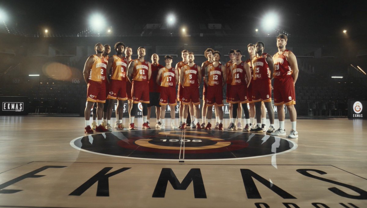 🦁 #AslanPençesi Galatasaray Basketbol Erkek Takımımızın isim ve forma sponsoru Ekmas Group olurken, lansman filminde ise İbrahim Büyükak oynadı. 🏀