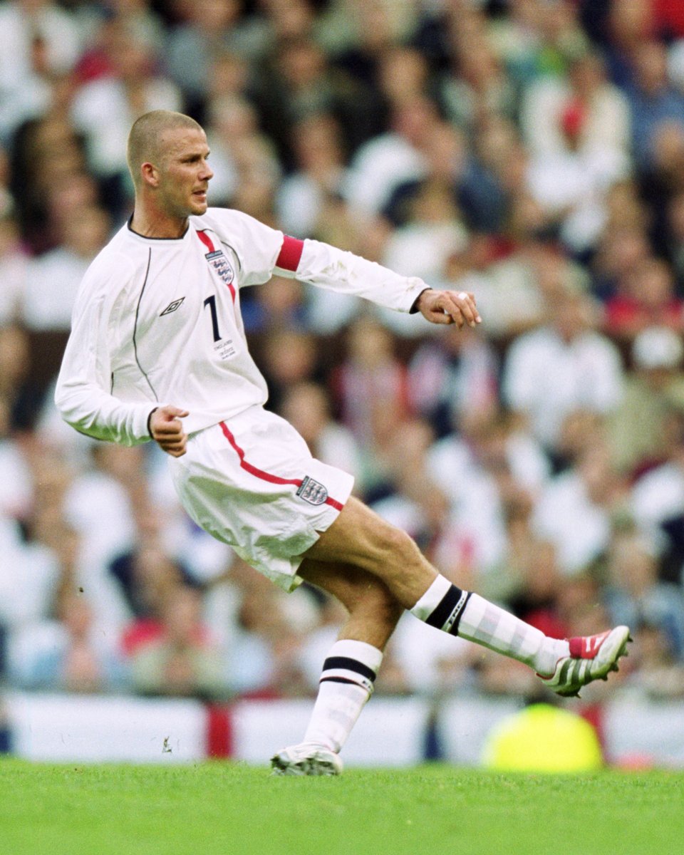 Where were you #OnThisDay in 2001? Here's what David Beckham was doing... 🤩