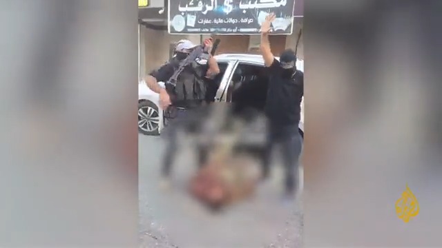 كتائب القسام تنشر صورا تظهر أسر عدد من الجنود الإسرائيليين بعد تسلل أفرادها داخل مستوطنات غلاف غزة #الأخبار