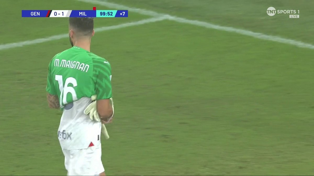 Incredible scenes in the last moments of AC Milan vs Genoa! Olivier Giroud goes in goal for Milan after Mike Maignan received a red card. Genoa hit the crossbar from the resulting free kick before their own goalkeeper is sent off! Have you ever seen anything like it?!