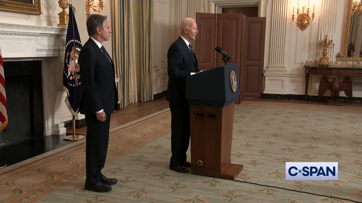 美国🇺🇸拜登总统:“美国与以色列站在一起。我们永远不会不支持他们。” 中国和巴勒斯坦站在一起。