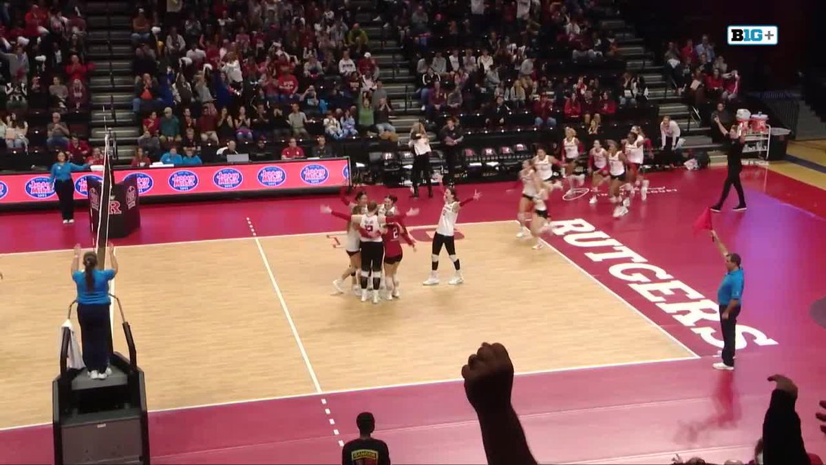 RUTGERS WINS. 🙌 For the first time in program history, Rutgers Volleyball takes down a ranked opponent.