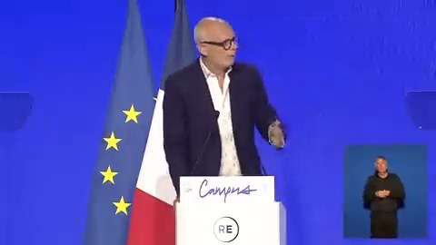 « Nous devons construire une Europe souveraine. Une Europe qui ne recrute pas ses cadres à Washington et qui ne prend pas ses ordres à Moscou. » — Edouard Philippe au #CampusRenaissance. 🇫🇷🇪🇺