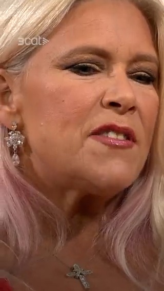📢 Samantha Fox sobre fer pública la seva bisexualitat: "Aleshores, va ser molt difícil per mi". 👉 L'artista tenia por de perdre els seus admiradors, però no va ser així. "Estic molt contenta de no haver-me fet enrere i donar a conèixer la meva orientació sexual". #Col·lapseTV3