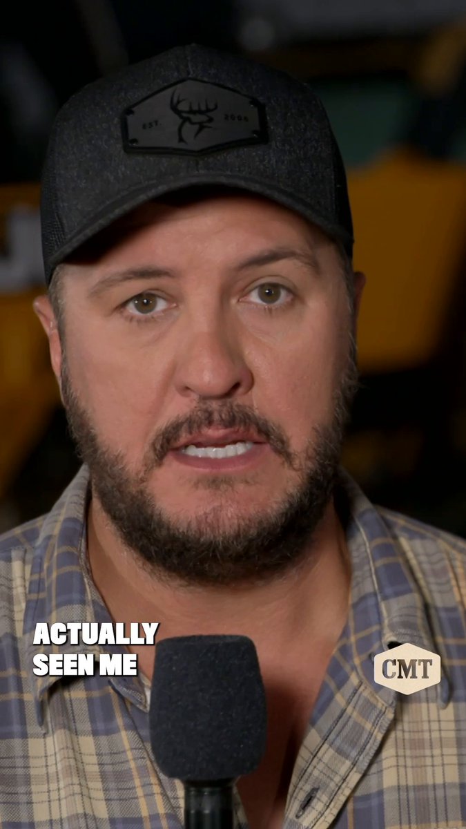 .Luke Bryan has some thoughts on Blake Shelton’s corn 😂 🌽 #cmtHot20