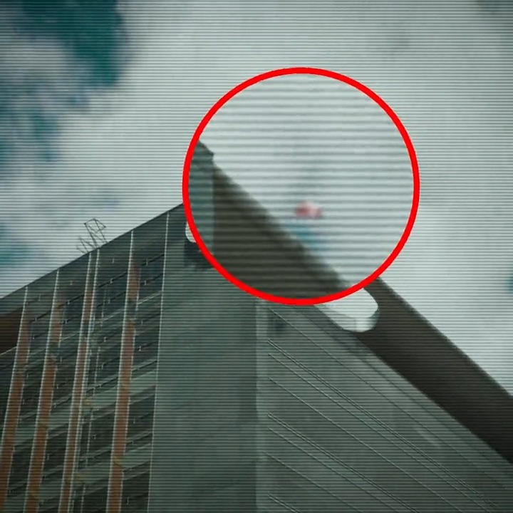 ¿La “A” fue abducida? 👽 No lo sabemos, pero la estamos buscando por tooodo el cielo, 🔍 si la ves en la tierra o aquí: avísanos. 👀👇