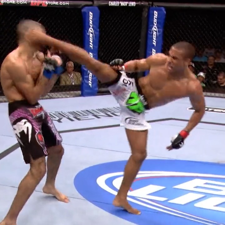 One of the greatest knockouts in UFC HISTORY 🔥 Edson Barboza's back in action Saturday at #UFCVegas81!