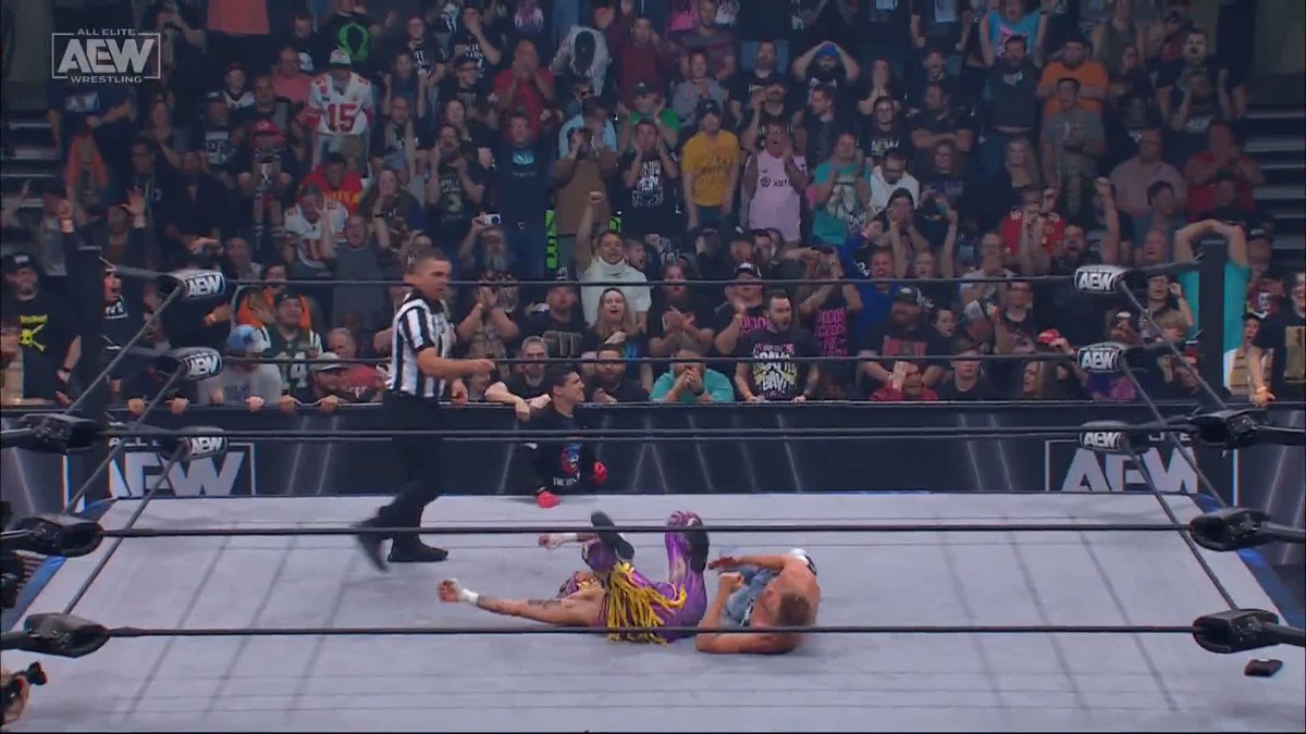 #ANDNEW!! Orange Cassidy did it! He’s now the first 2-time #AEW International Champion! Watch #AEWDynamite Title Tuesday LIVE on TBS! Orange Cassidy