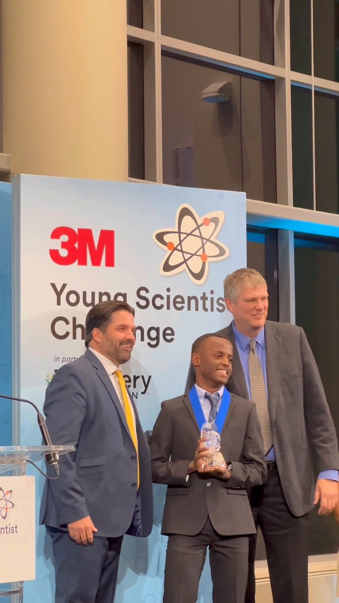 Congratulations to the 2023 3M #YoungScientist Challenge winner, Heman Bekele! 🏆 He developed Melanoma Treating Soap, a compound-based bar of soap designed to treat skin cancer. We're proud of all the finalists who are bringing science to life through curiosity and innovation!