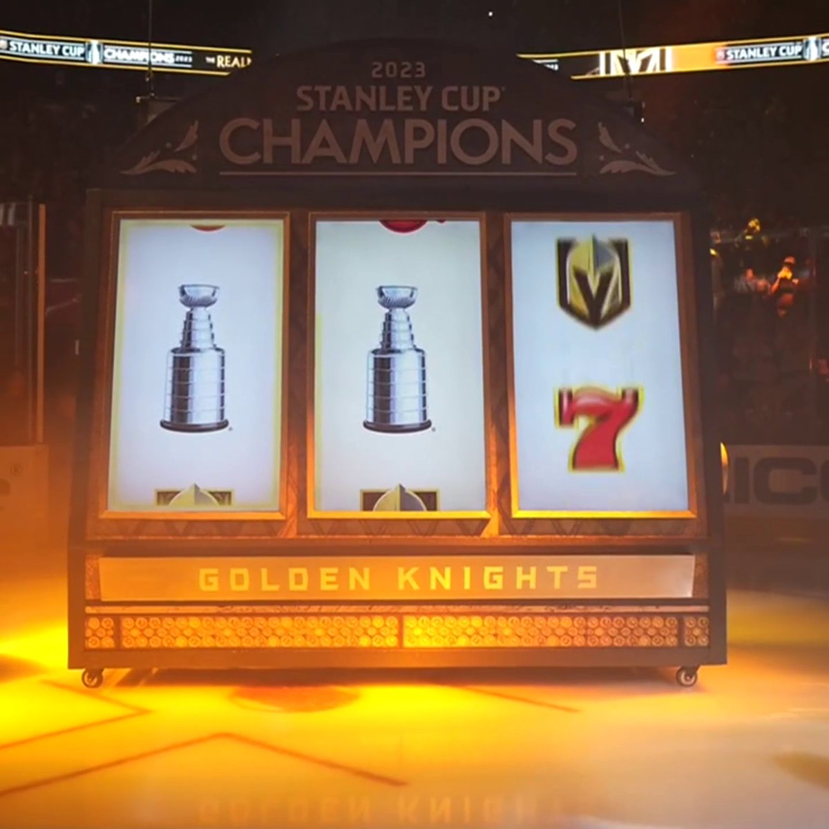 The Vegas Golden Knights' banner ceremony is unreal 😱