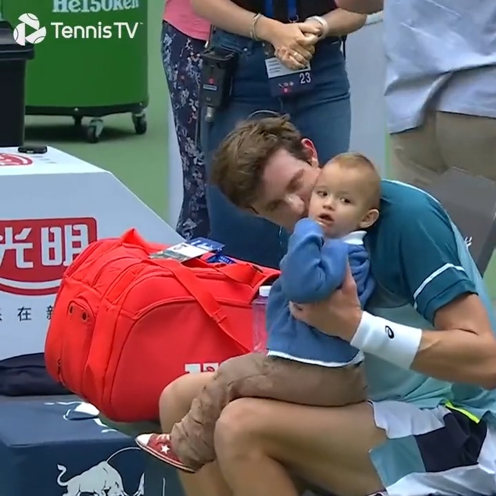 When you just want to join in on the victory celebrations 🥺 Nicolas Jarry Fillol | #RolexShanghaiMasters | Rolex Shanghai Masters