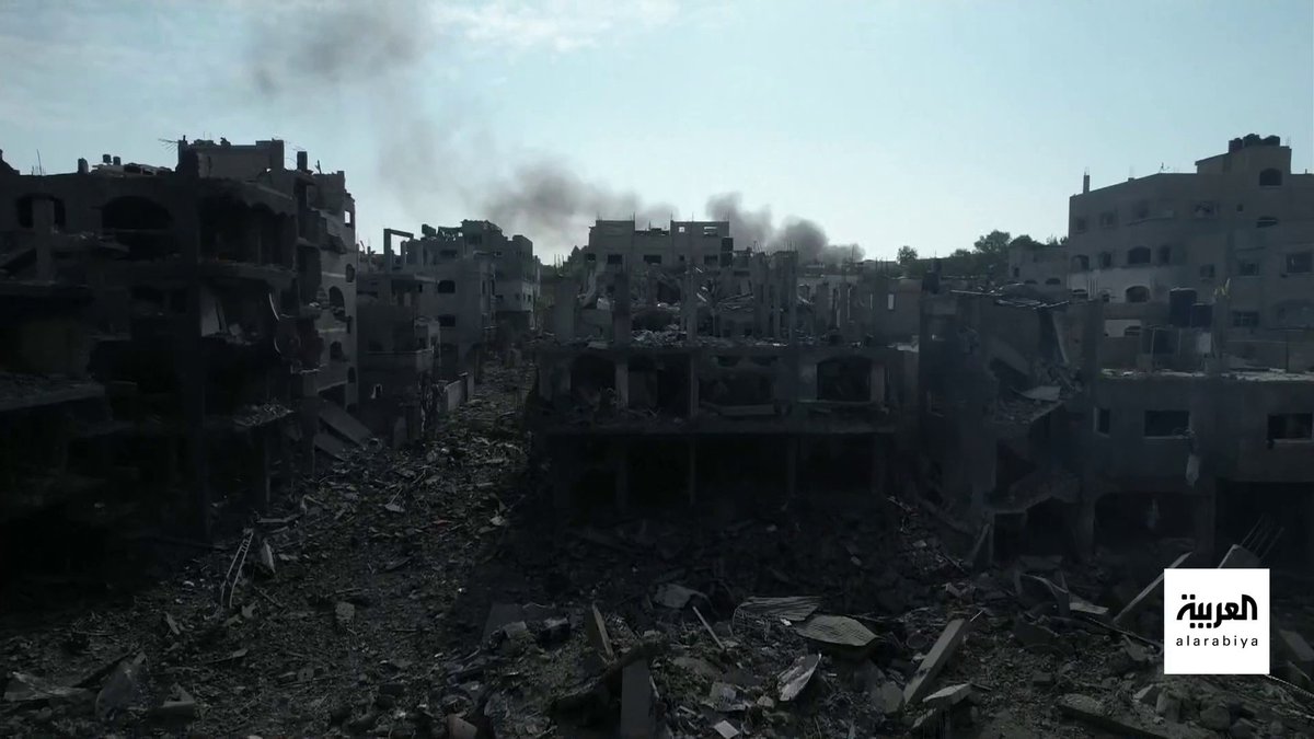 قبل قليل… تصوير بطائرة درون للدمار الكبير الذي أحدثه القصف الوحشي على غزة. وزارة الصحة الفلسطينية قالت بأن 60% من الضحايا هم من النساء والأطفال.