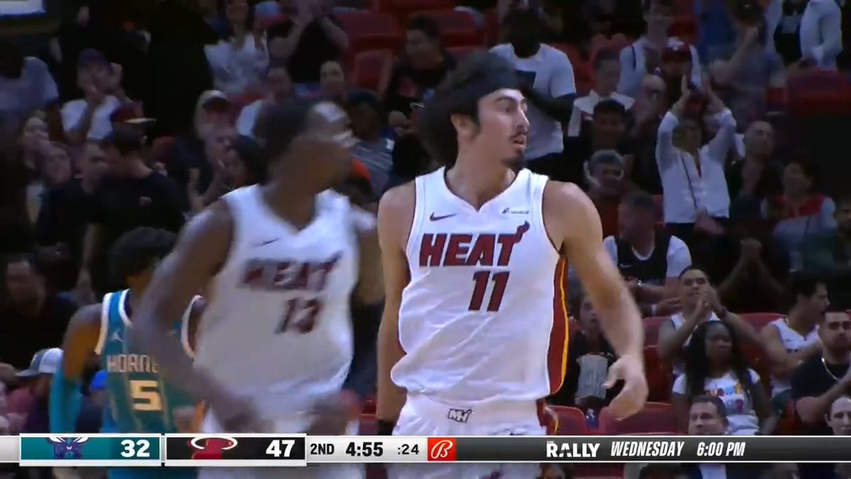 Nasty footwork by Jaime Jaquez. So advanced for a rookie. Last night: 13 points 5/8 FG 7 rebounds 2 assists 24 minutes