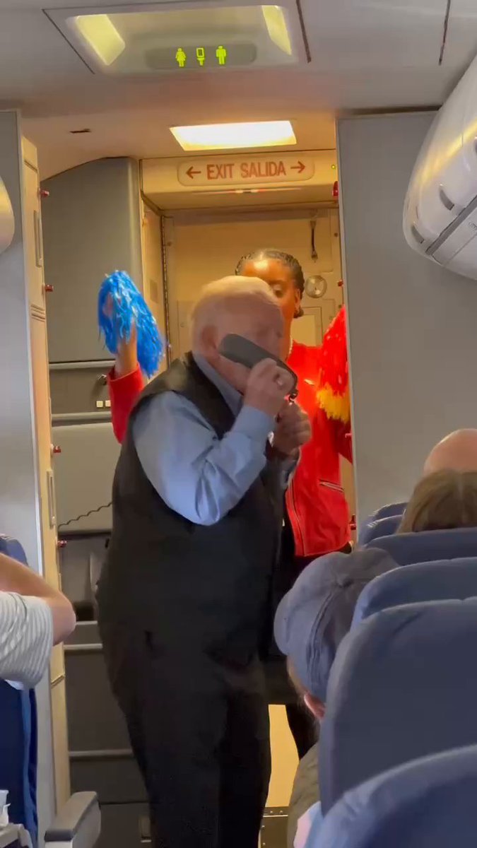 It’s never too late to fulfill your dreams. We helped 75-year-old Harvey become an honorary Flight Attendant for the day. Our People pulled out all the stops to make sure it was Harvey’s best day ever! #SouthwestHeart