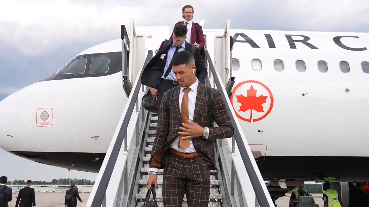 Now boarding, the NHL 2023-24 season, with Air Canada. #GoSensGo 🛫 En embarquement, la saison LNH 2023-24 avec Air Canada. #GoSensGo 🛫