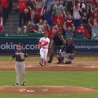 Oh my gosh, chat, that was sick! Bryce Harper comes through in the #Postseason!