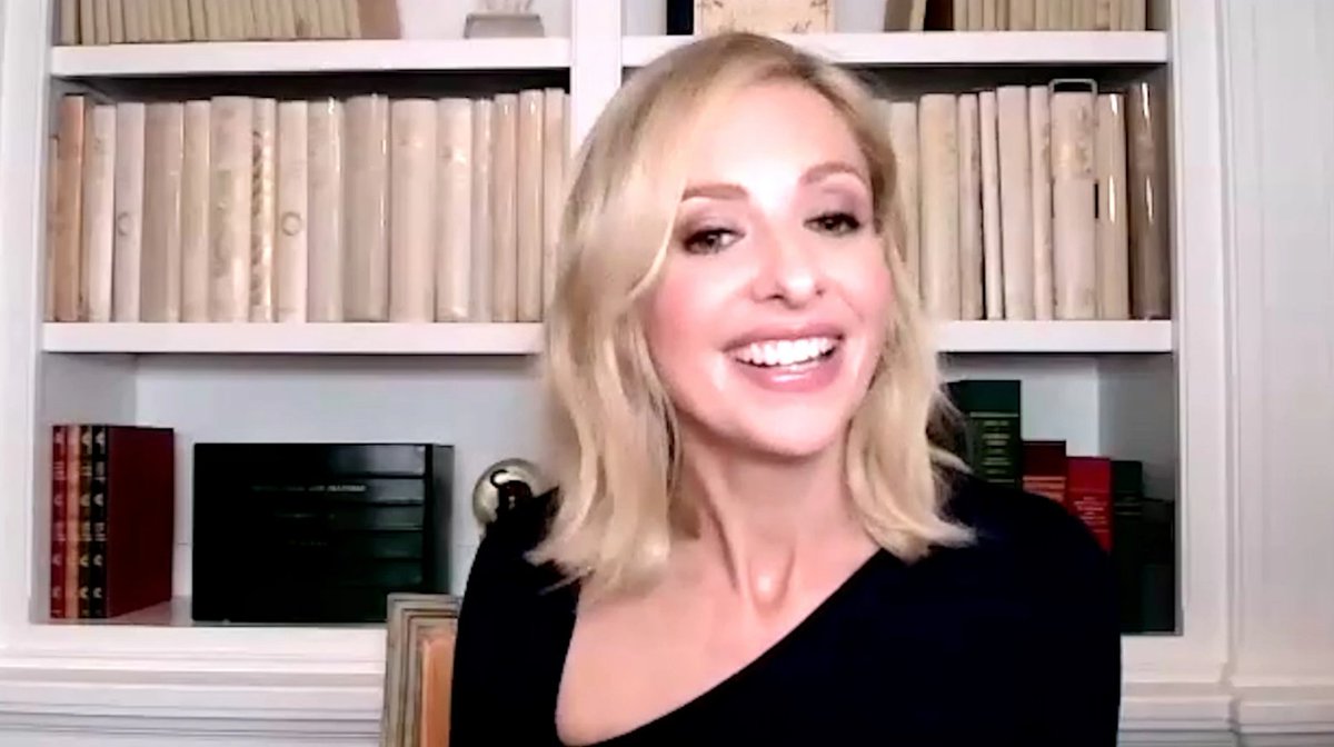 Sarah Michelle Gellar Gives Some Spook-tacular Advice for "Haunted" Homeowners 👻