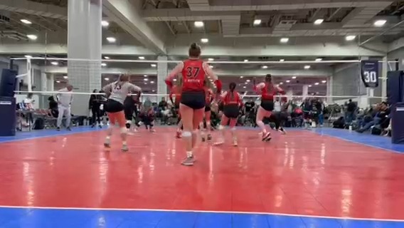 Kick save, pancake, win the point... it's just that easy! Well done Club V Volleyball! 👏 With club season underway and qualifiers around the corner, be ready to send us your best highlights and moments. We'll be sharing our favorites all season long! Send to: social.media@usav.org