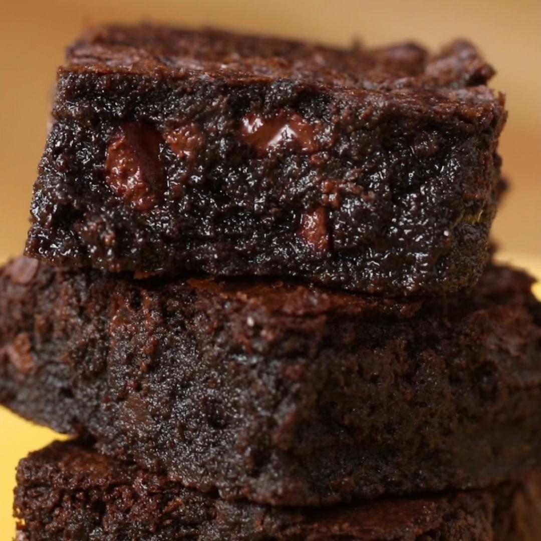 How To Make The Best One-Bowl Brownies