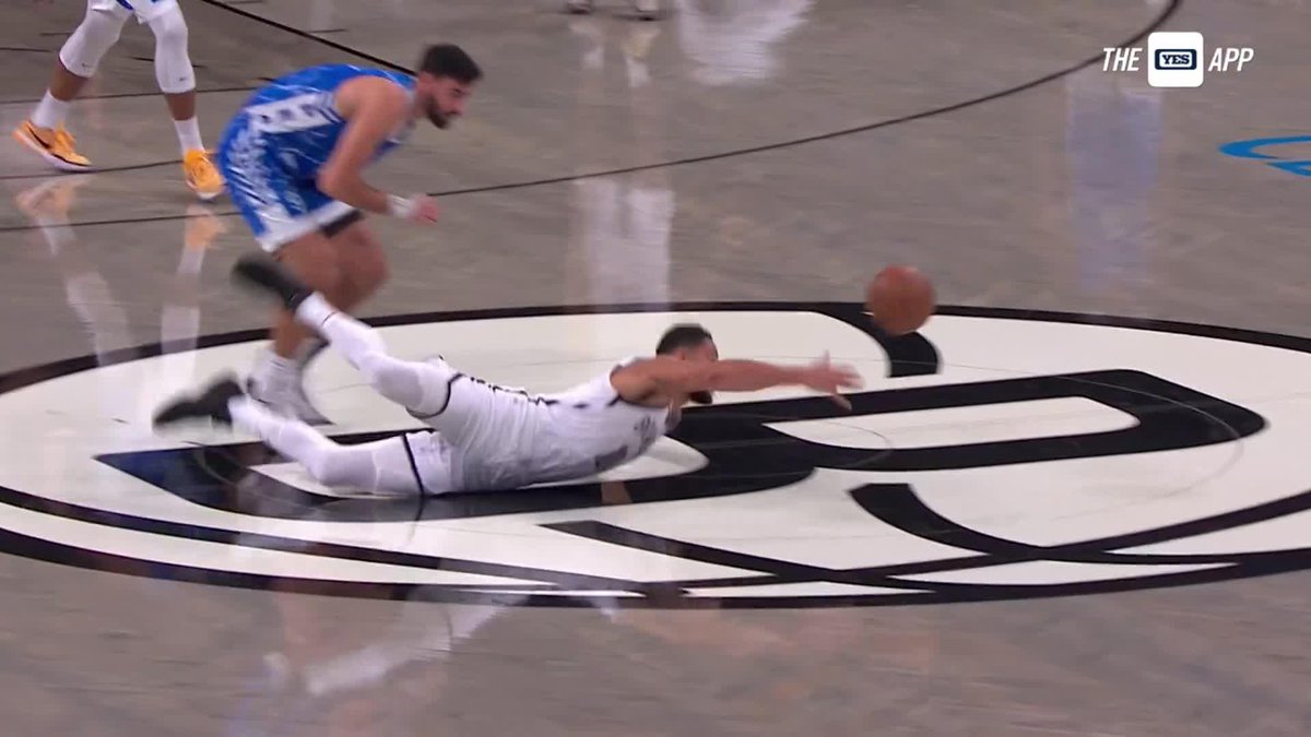 Ben Simmons was doing a little bit of everything out there for the Brooklyn Nets tonight 💪