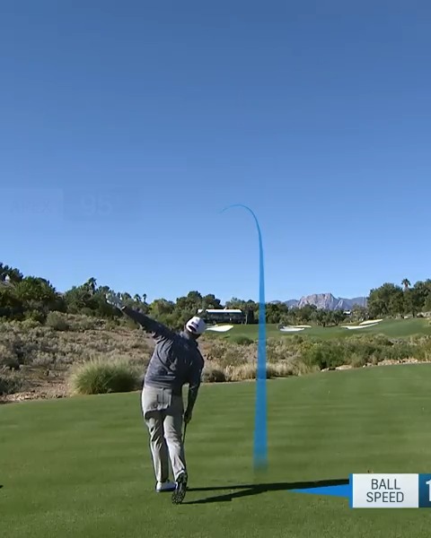 Are you kidding!? This ridiculous bounce somehow found the green for Benny Taylor 😲