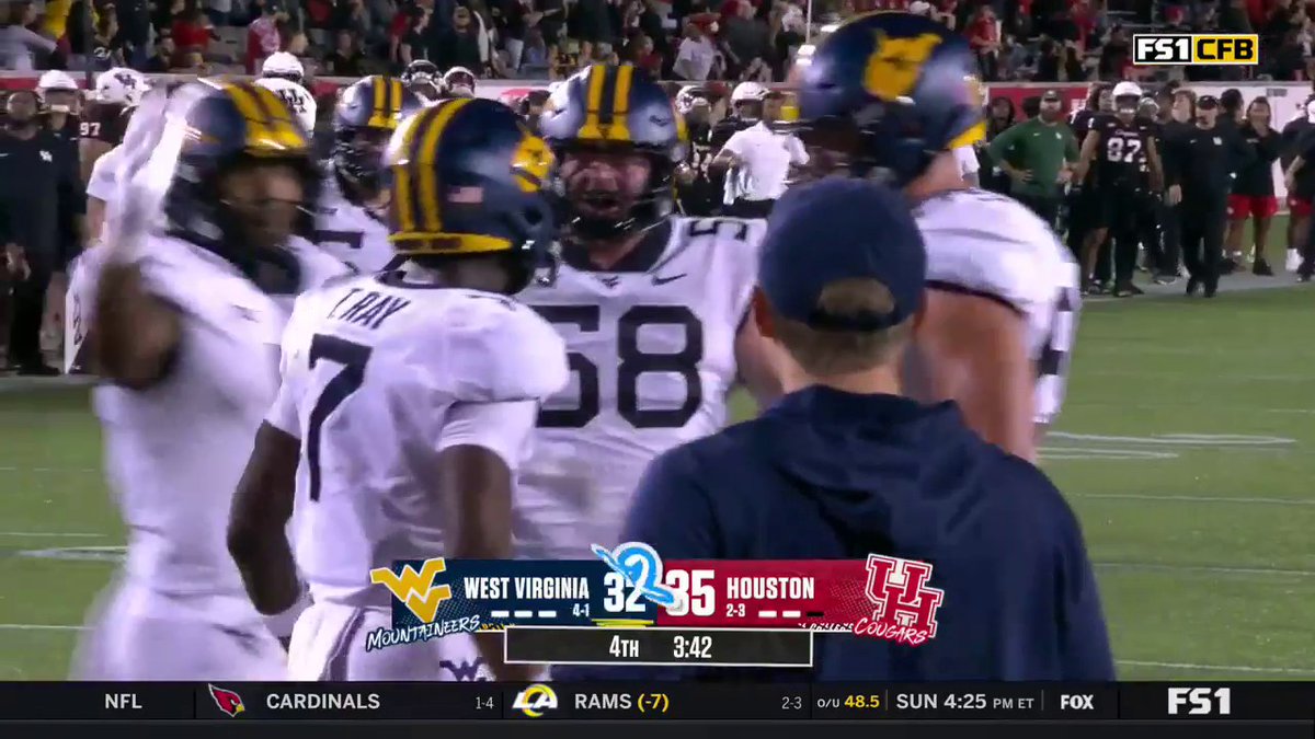 For the 2-point conversion! 🔥 West Virginia Football