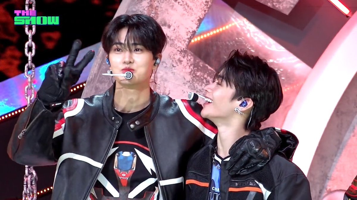 은찬이랑 한빈이 둘이서 잘생기고 귀엽고 뽀쨕하고 사랑스러운 거 다해 ㅠㅠ👏👏 #KPOP #THEKPOP #THESHOW #더쇼 #TEMPEST #템페스트 #은찬 #한빈 #VroomVroom TEMPEST