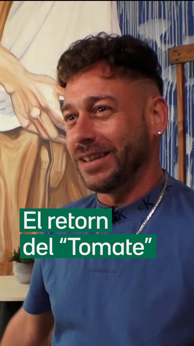 Ens va robar els cors... a punta de pistola ❤️🔫 El Tomate, un dels famosos Pistolers de l'Eclipse de Mutxamel, parla per primer cop davant dels micròfons de l'#APMTV3 🍅