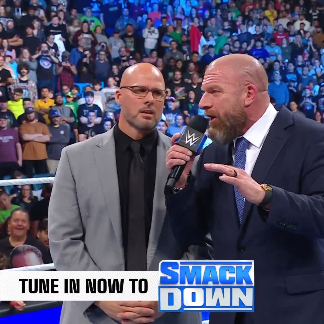 Welcome to SmackDown, our NEW General Manager, Nick Aldis! 👏👏👏 For any complaints regarding the blue brand, you can take them up with him! 😂 #SmackDown